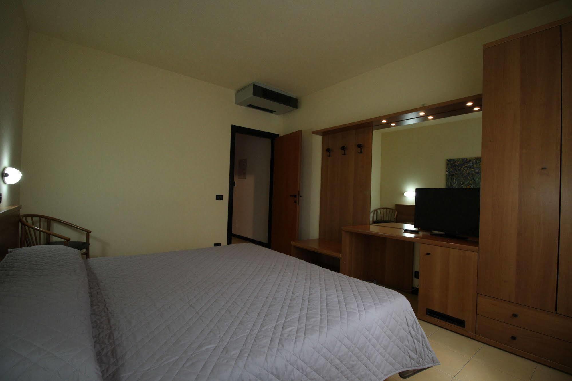 Hotel Italia Occhiobello Εξωτερικό φωτογραφία